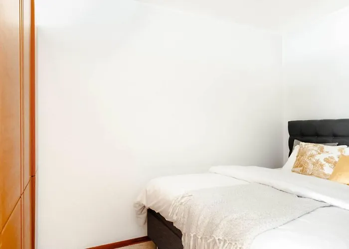 Apartman And Peaceful Helsinki